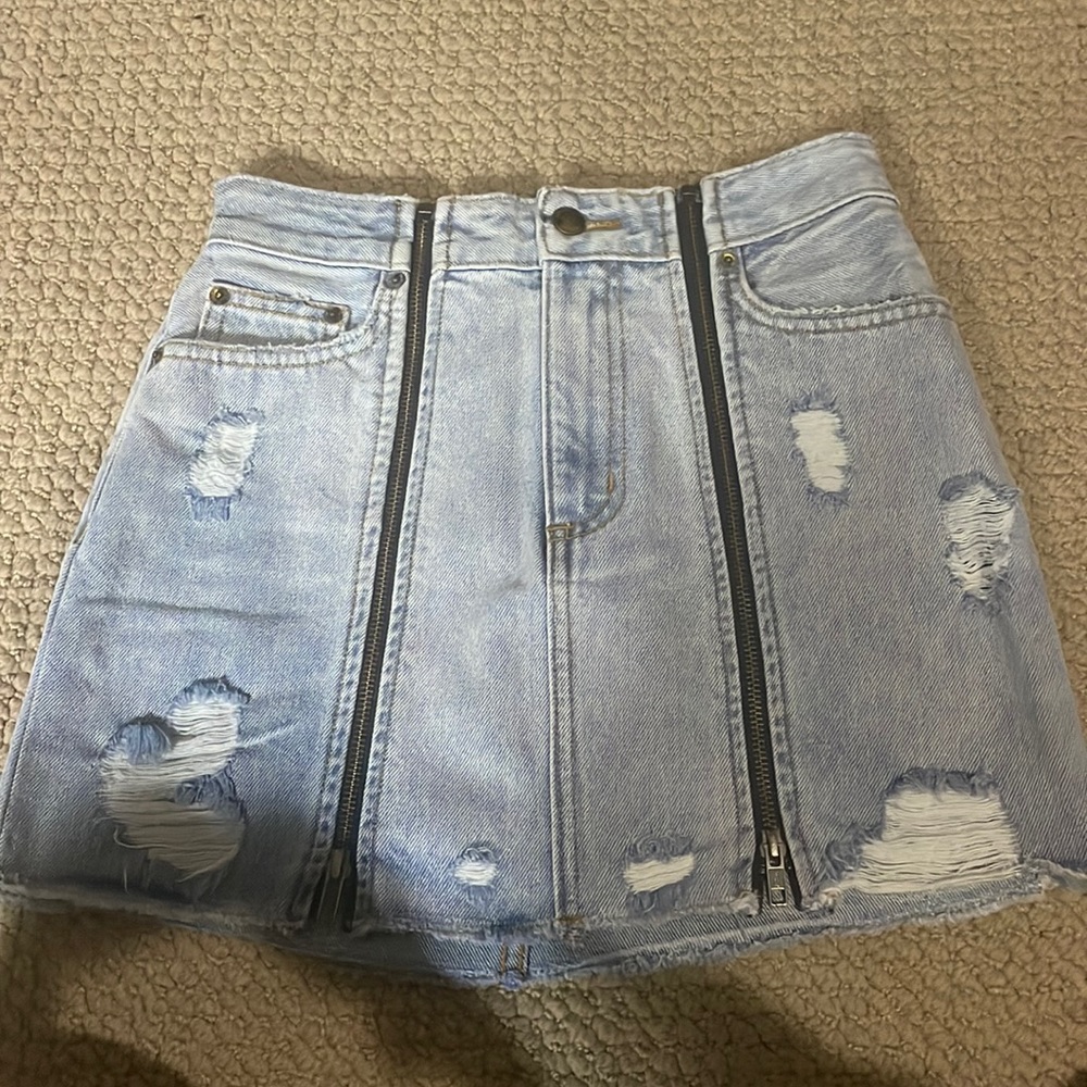 Carmar Denim Distressed Skirt with Two Zippers with dark navy Trimmings